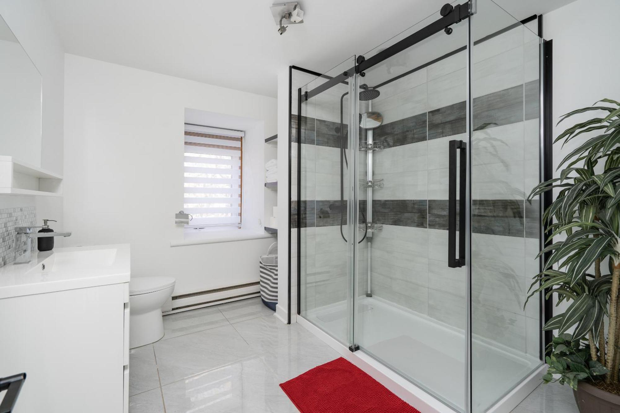 Centennial 6-Bedroom Waterfront Palace Sleeps 14 Montreal Bagian luar foto