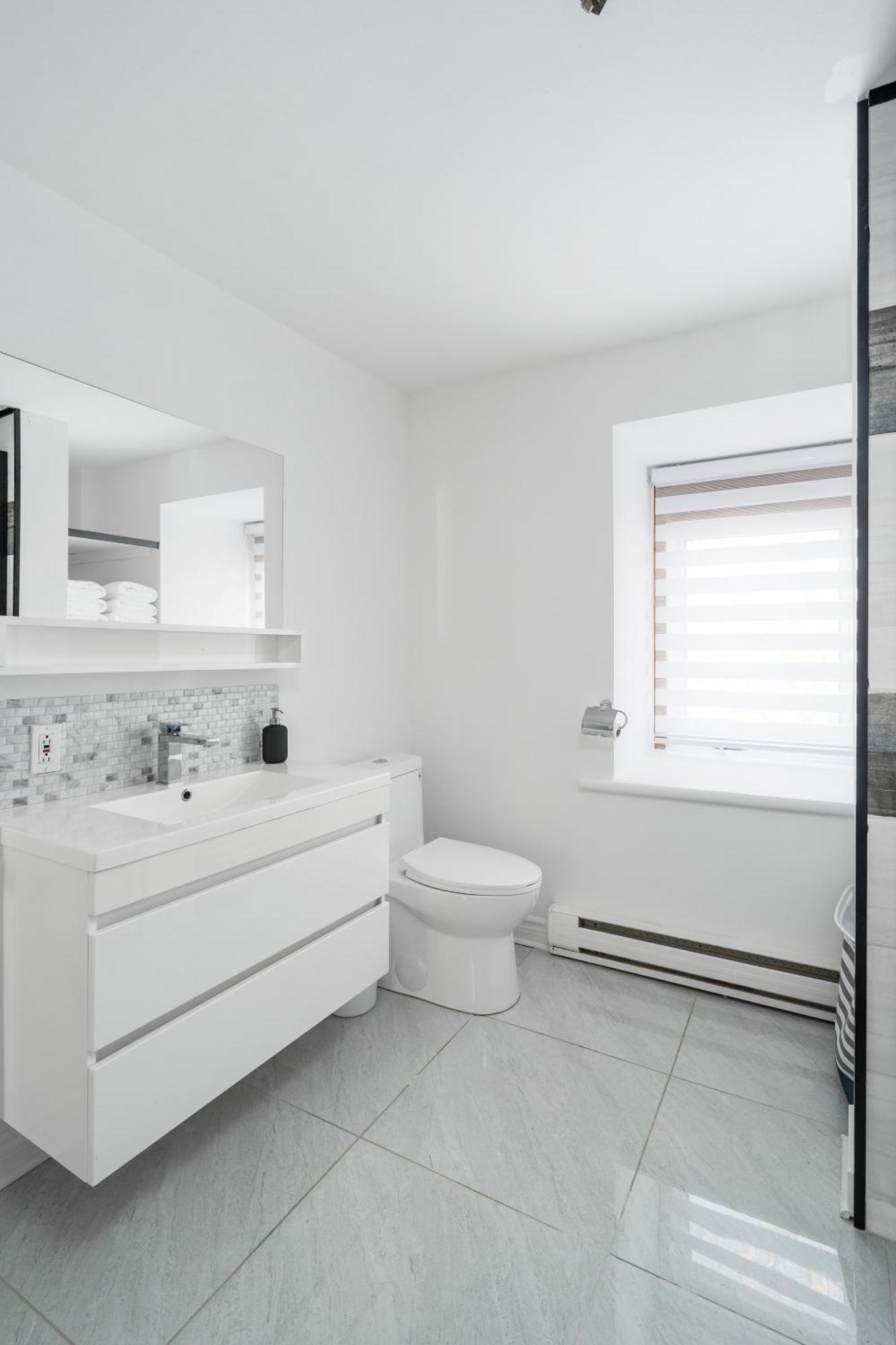 Centennial 6-Bedroom Waterfront Palace Sleeps 14 Montreal Bagian luar foto