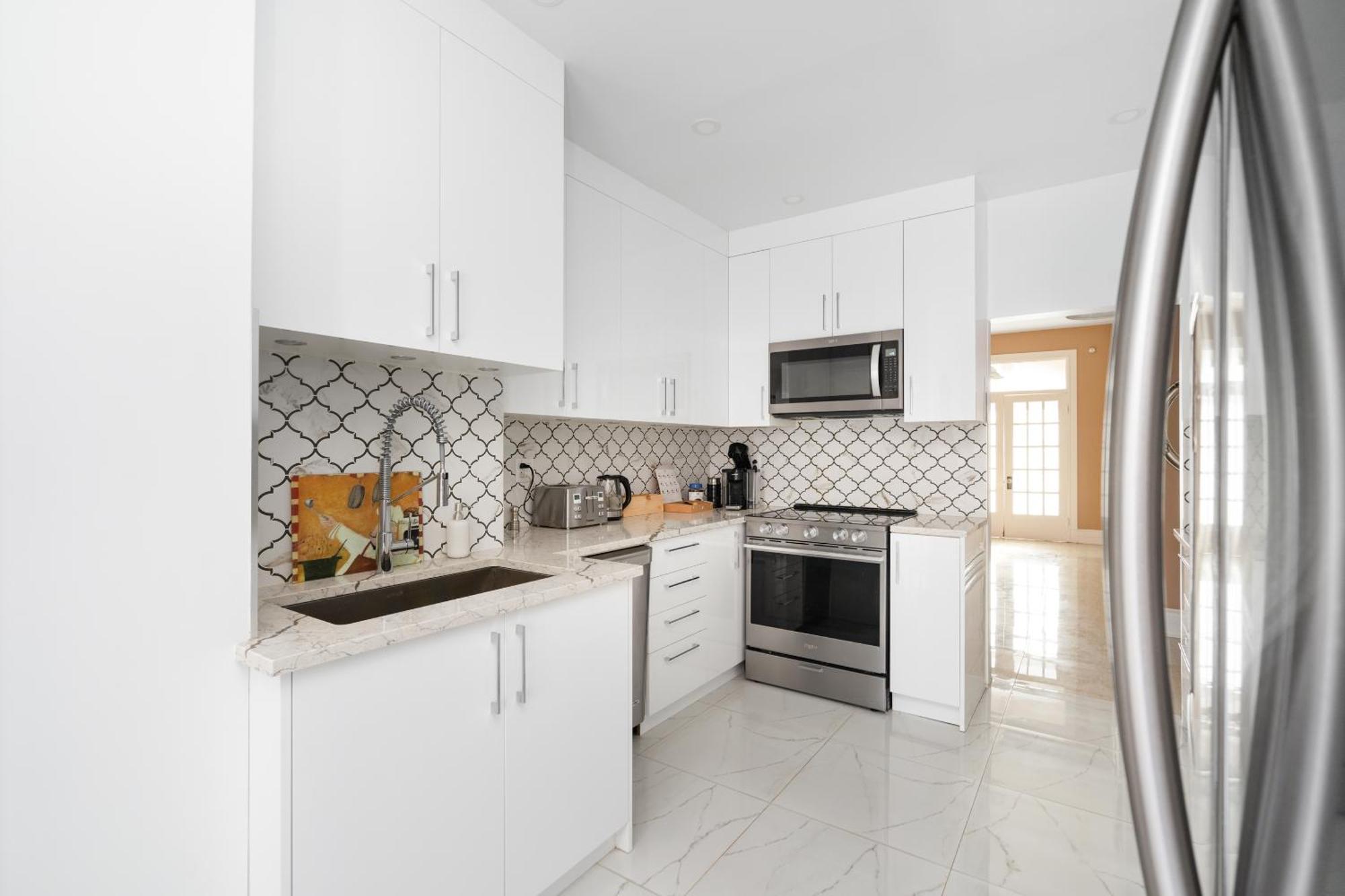 Centennial 6-Bedroom Waterfront Palace Sleeps 14 Montreal Bagian luar foto