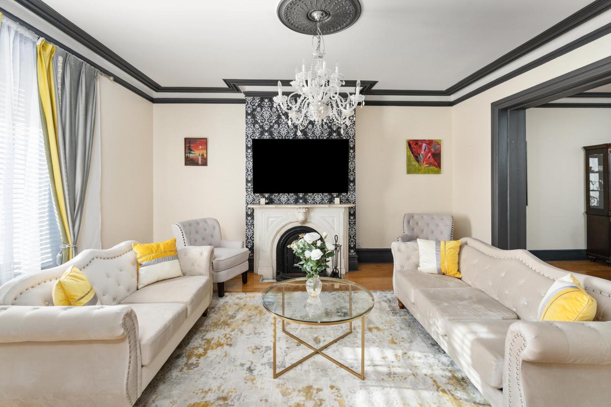 Centennial 6-Bedroom Waterfront Palace Sleeps 14 Montreal Bagian luar foto